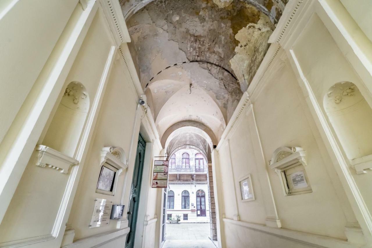 Bpr Luxe De Noir Et Blanc Apartment Budapest Kültér fotó